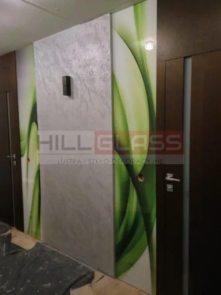 Panel dekoracyjny grafika zielone liscie przedpokoj czestochowa — realizacja HILLGLASS