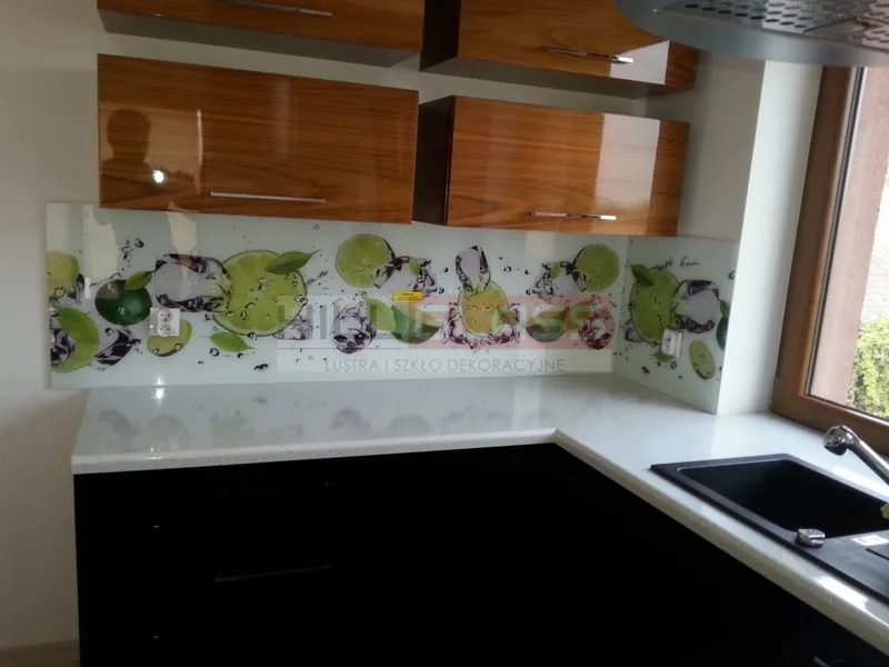 Panel kuchenny grafika limonki w wodzie czestochowa — realizacja HILLGLASS